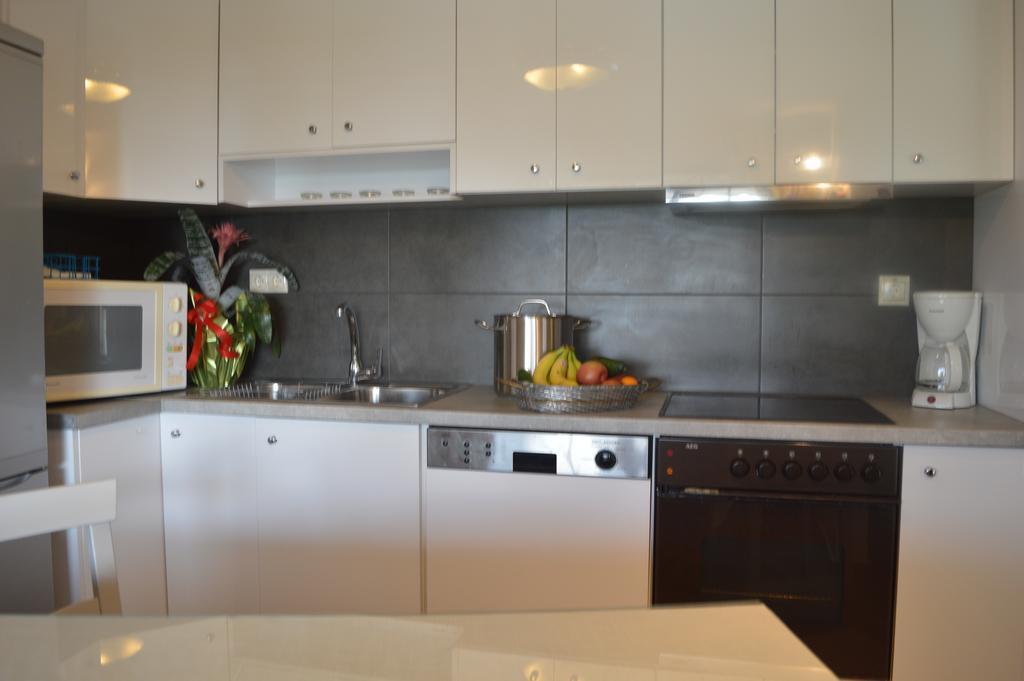 Villa Suites Lagonisi Luxury Екстер'єр фото