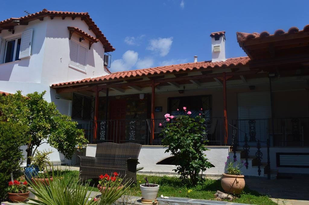Villa Suites Lagonisi Luxury Екстер'єр фото