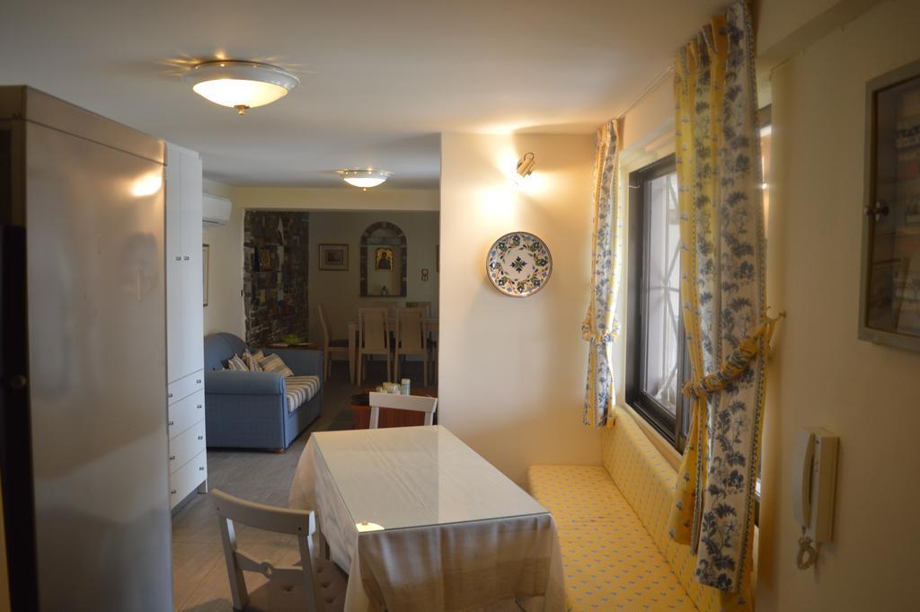 Villa Suites Lagonisi Luxury Екстер'єр фото